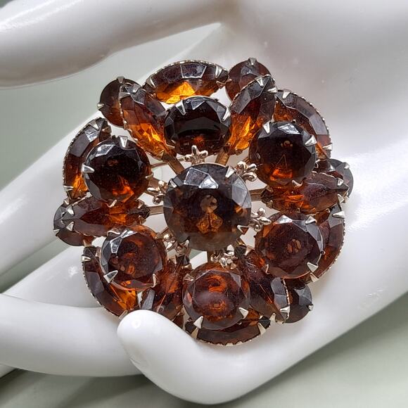 Vintage Topaz Rhinestone Floral Brooch, Gold Tone, Prong Set, 1950s, 2 1/8 In - Picture 1 of 10